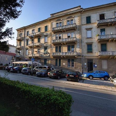 Sophie The Center Of The Old Town Apartment Zadar Bagian luar foto
