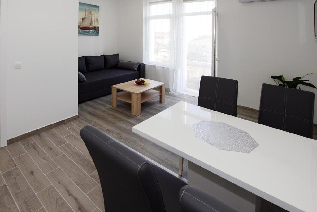 Sophie The Center Of The Old Town Apartment Zadar Bagian luar foto