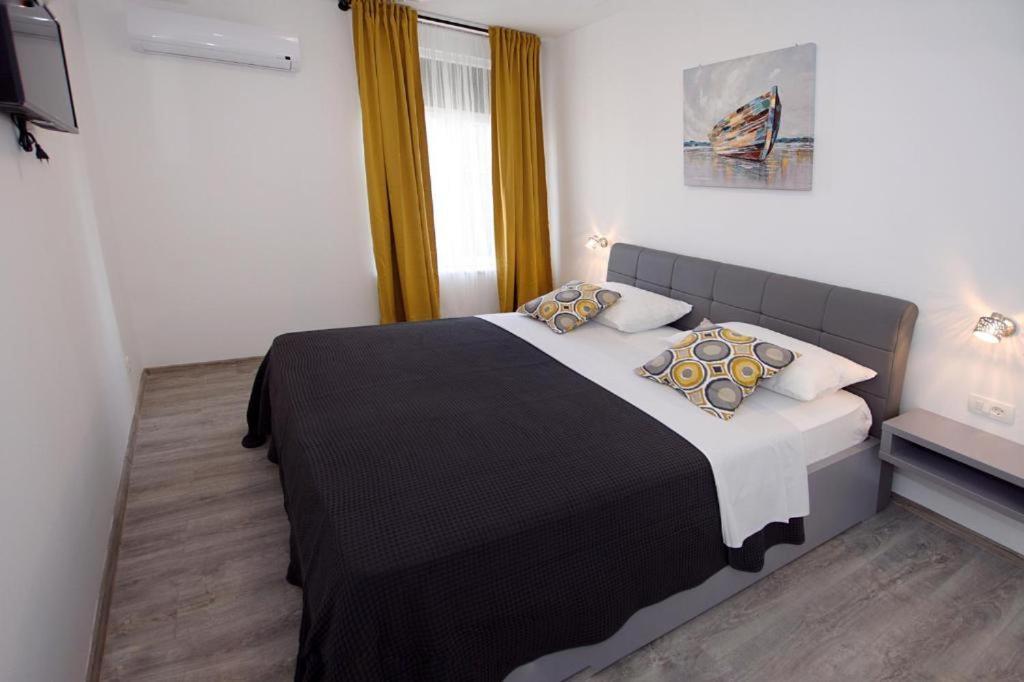 Sophie The Center Of The Old Town Apartment Zadar Bagian luar foto